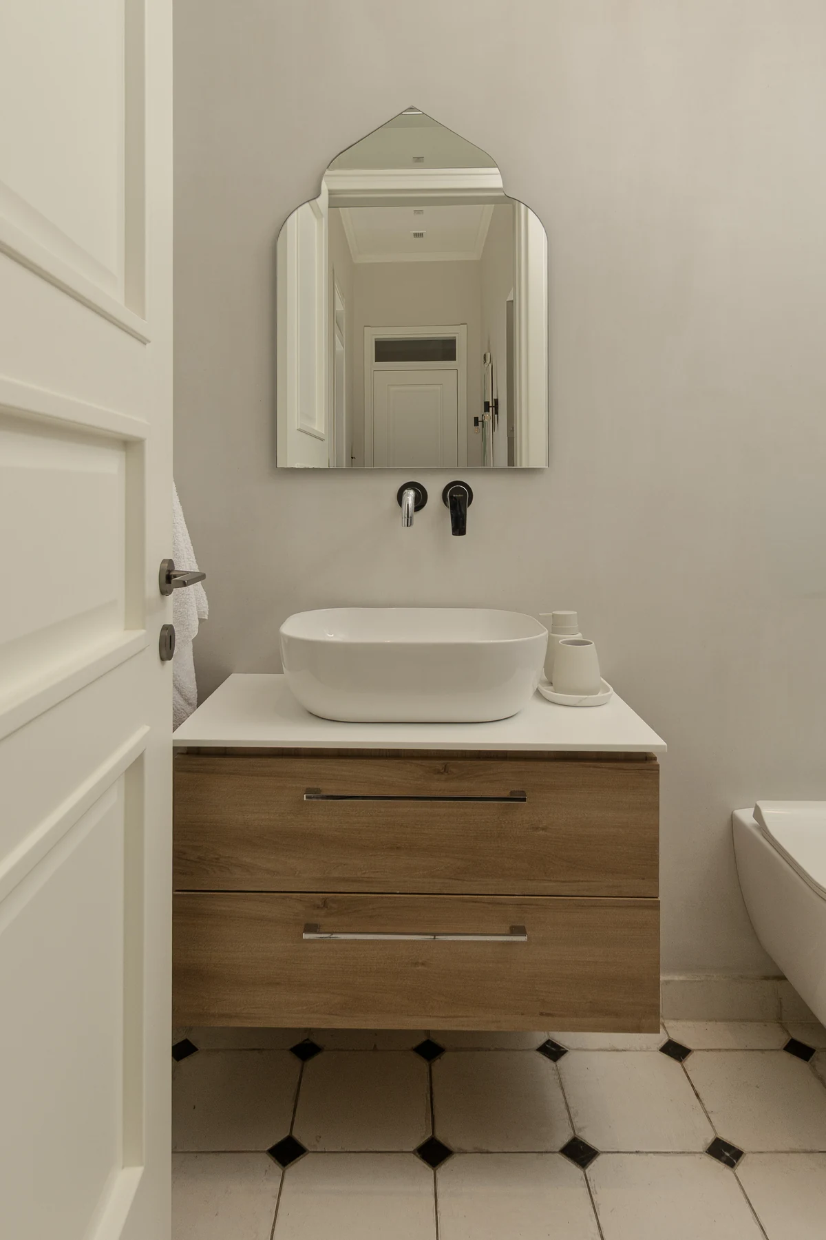 HOUSE M Elevate your senses with OikiaClassic's luxurious accommodation