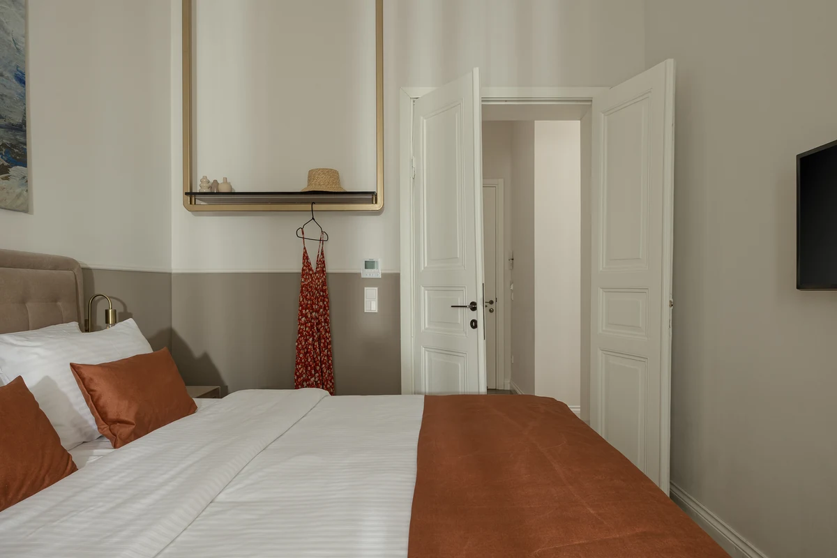 HOUSE N Where every moment feels like a dream: OikiaClassic awaits in Kavala