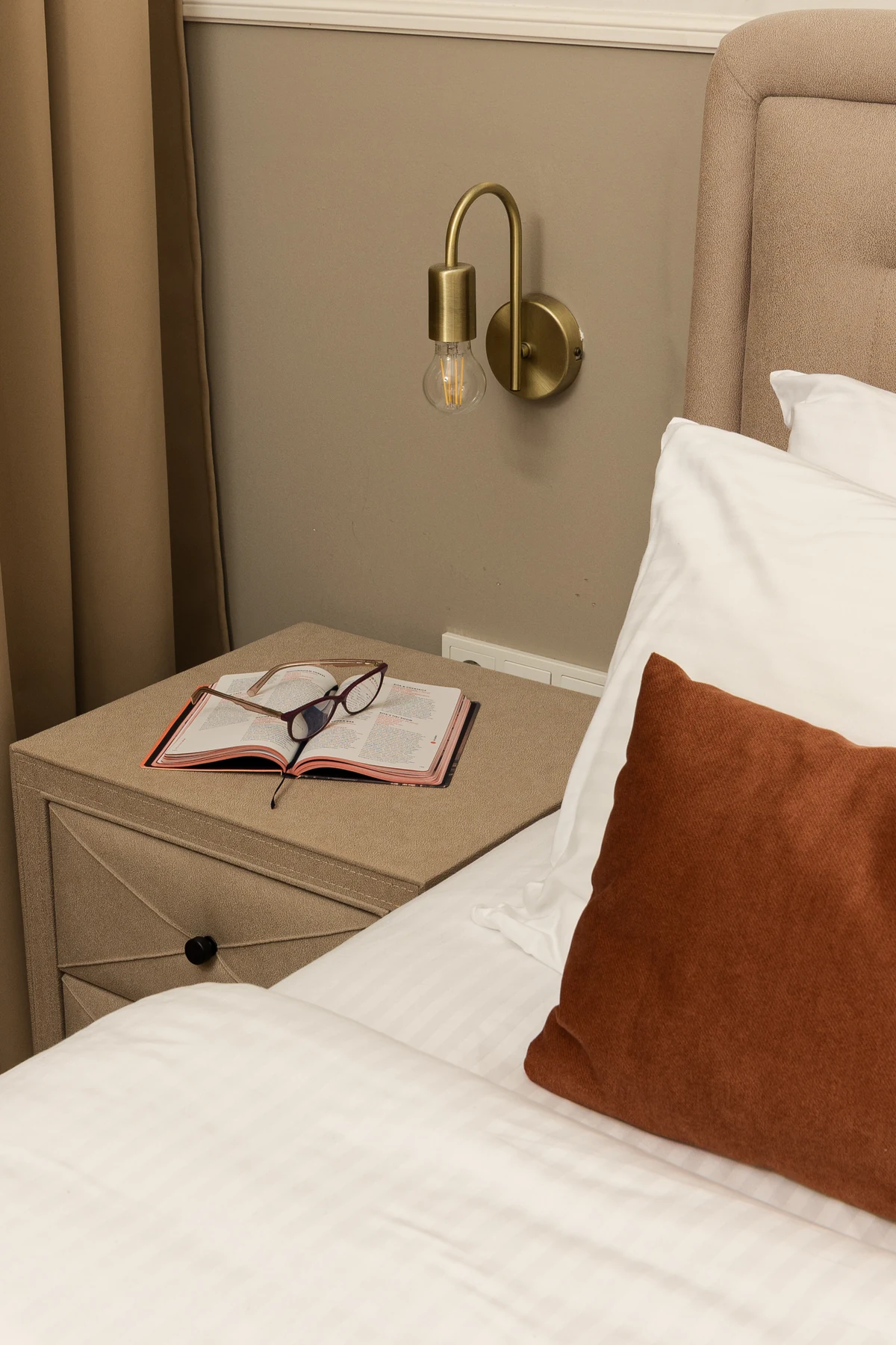 HOUSE N Experience the perfect balance of luxury and coziness at OikiaClassic